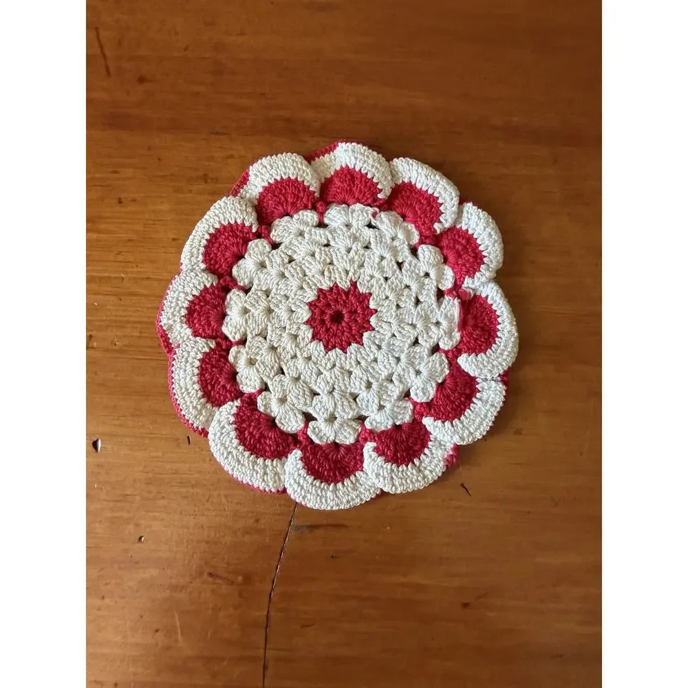 Vintage Crochet Pot Holder Bundle Set 4 Handmade Kitchen Decor White Red Cream
